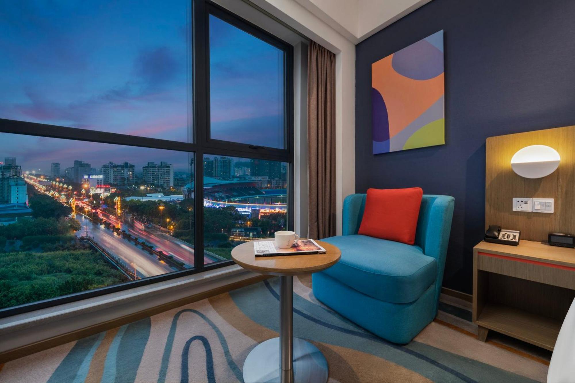 Holiday Inn Express - Xichang City Center By Ihg Exterior foto